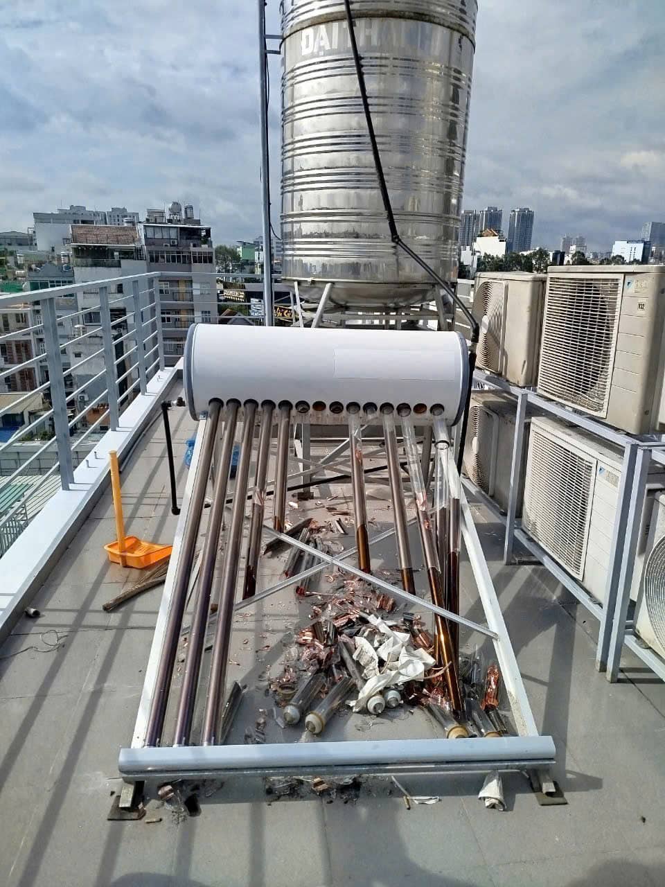 Dịch vụ sửa máy nước nóng nlmt giá rẻ